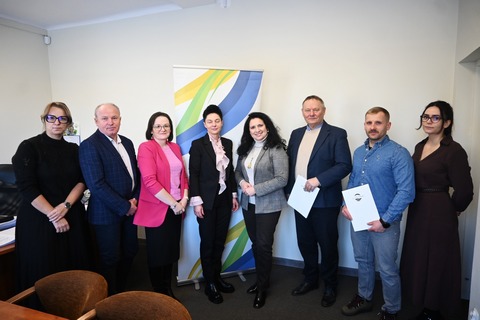 PRZEBUDOWA BUDYNKU FILIALNEGO LICEUM OGÓLNOKSZTAŁCĄCEGO